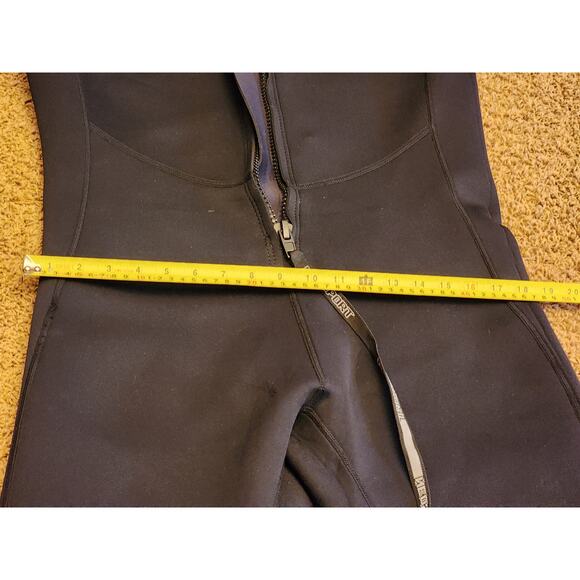 NeoSport Wetsuit 3MM Size XL - Picture 5 of 10